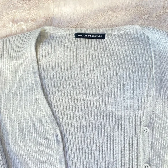 Brandy Melville Cardigan - Picture 2 of 3